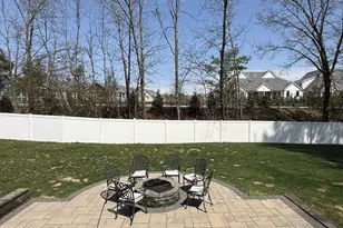 2 Lincoln Ct, Medfield, MA 02052 - Photo 36