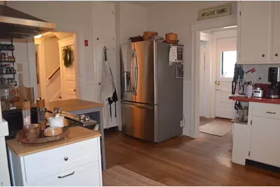 10 Berwick Rd, Lexington, MA 02420 - Photo 4