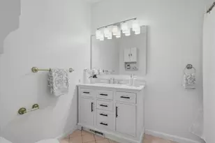 1200 Salem St, Lynnfield, MA 01940 - Photo 18