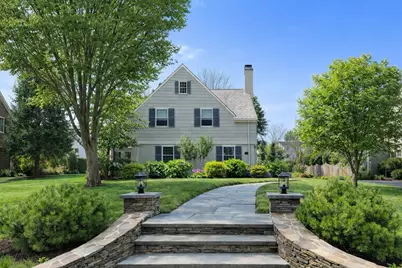 12 Yale St, Winchester, MA 01890 - Photo 1