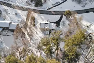 8 Wamsutta Ridge Dr, Charlton, MA 01507 - Photo 32