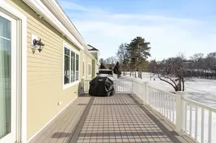 31 Crenshaw Ln, Andover, MA 01810 - Photo 2