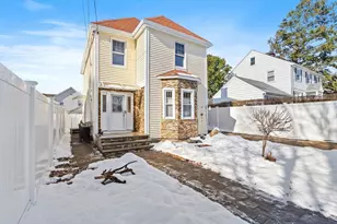 54 Clements Rd, Waltham, MA 02453 - Photo 32