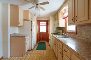 8 Apache Rd, Bellingham, MA 02019 - Photo 8