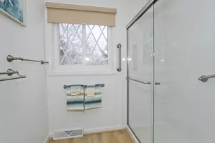 43 West Summitt St, South Hadley, MA 01075 - Photo 18