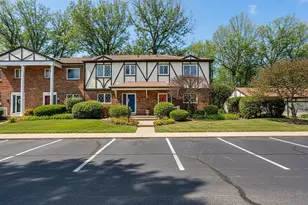 43 West Summitt St, South Hadley, MA 01075 - Photo 1