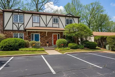 43 West Summitt St #10, South Hadley, MA 01075 - Photo 4