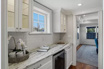 34 Bow St, Lexington, MA 02420 - Photo 14