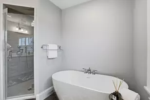 34 Bow St, Lexington, MA 02420 - Photo 22