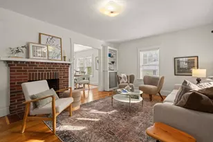 35 Maple Rd, Melrose, MA 02176 - Photo 2