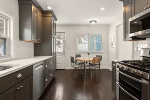 35 Maple Rd, Melrose, MA 02176 - Photo 10