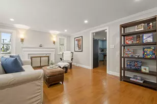 9 Darrow St, Quincy, MA 02169 - Photo 6