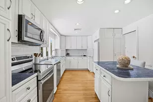 7 Baskin Rd, Lexington, MA 02421 - Photo 8