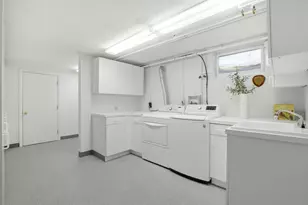 7 Baskin Rd, Lexington, MA 02421 - Photo 20