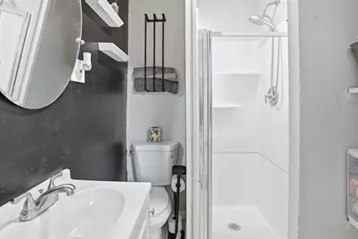 31 Washburn St, Springfield, MA 01107 - Photo 22