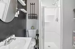 31 Washburn St, Springfield, MA 01107 - Photo 22