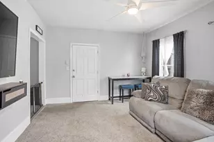 31 Washburn St, Springfield, MA 01107 - Photo 6