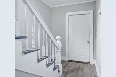 31 Washburn St, Springfield, MA 01107 - Photo 4