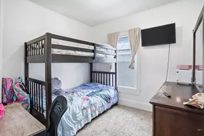 31 Washburn St, Springfield, MA 01107 - Photo 18