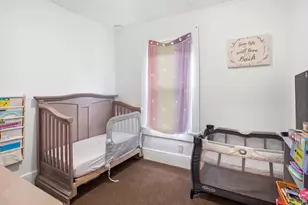 31 Washburn St, Springfield, MA 01107 - Photo 12