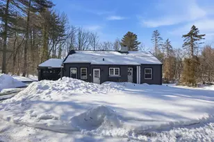 1962 Allen St, Springfield, MA 01118 - Photo 4