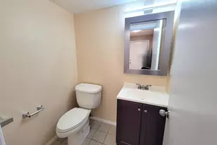 17 Elderwood Dr, Stoughton, MA 02072 - Photo 8