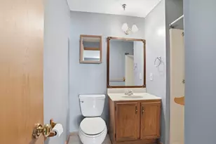 45 Christopher Dr, Methuen, MA 01844 - Photo 8