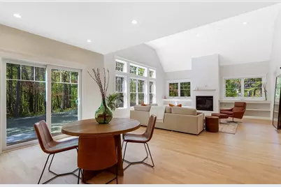 11 Cuba St, Andover, MA 01810 - Photo 16