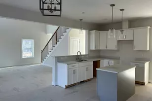 26 Emma Rose Cir, Haverhill, MA 01832 - Photo 4