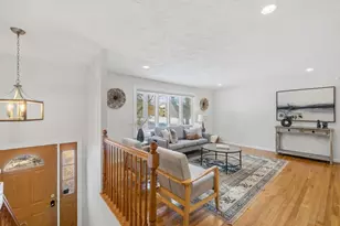 41 Dunster Rd, Bedford, MA 01730 - Photo 4