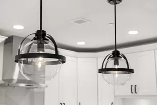 16 Franklin St, Salem, MA 01970 - Photo 4