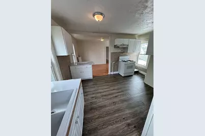78 Birch St #2, Worcester, MA 01603 - Photo 2