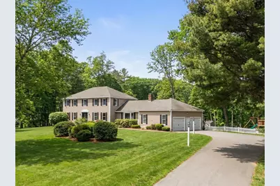 3 Niantic Street, Medfield, MA 02052 - Photo 2