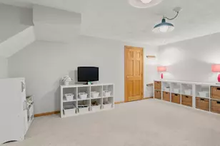 3 Niantic St, Medfield, MA 02052 - Photo 34