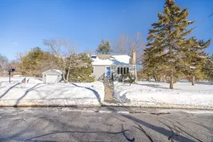 19 Pleasant St, North Reading, MA 01864 - Photo 40