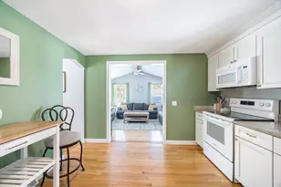 19 Pleasant St, North Reading, MA 01864 - Photo 18