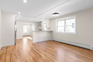 20 Beacon St, Gloucester, MA 01930 - Photo 4