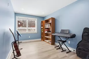 235 Kemp St, Dunstable, MA 01827 - Photo 32