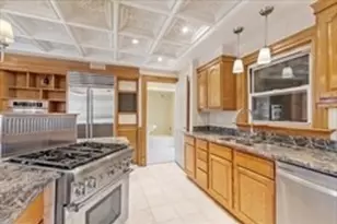 24 Brouilette St, Chelmsford, MA 01863 - Photo 10