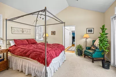 25 Woodbridge Ter, South Hadley, MA 01075 - Photo 14