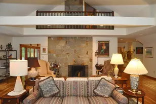 4 Crestview Ln, Milton, MA 02186 - Photo 8