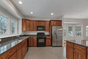 11 Cole Dr, Hopkinton, MA 01748 - Photo 8