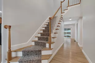 11 Cole Dr, Hopkinton, MA 01748 - Photo 2