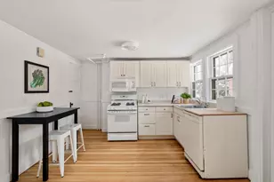 71 Highland Rd, Brookline, MA 02445 - Photo 6