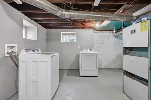 11 Havelock St, Malden, MA 02148 - Photo 22