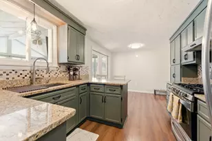 58 Holliston St, Medway, MA 02053 - Photo 4