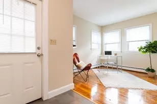 284 Melrose St, Newton, MA 02466 - Photo 2