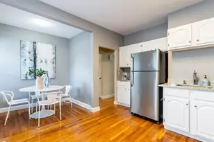 284 Melrose St, Newton, MA 02466 - Photo 8