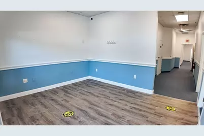 145 Faunce Corner Mall Road #11, Dartmouth, MA 02747 - Photo 4