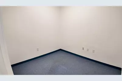 145 Faunce Corner Mall Road #11, Dartmouth, MA 02747 - Photo 8